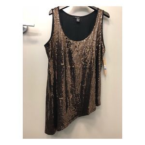 NWT DKNY sequin top. Size XL.